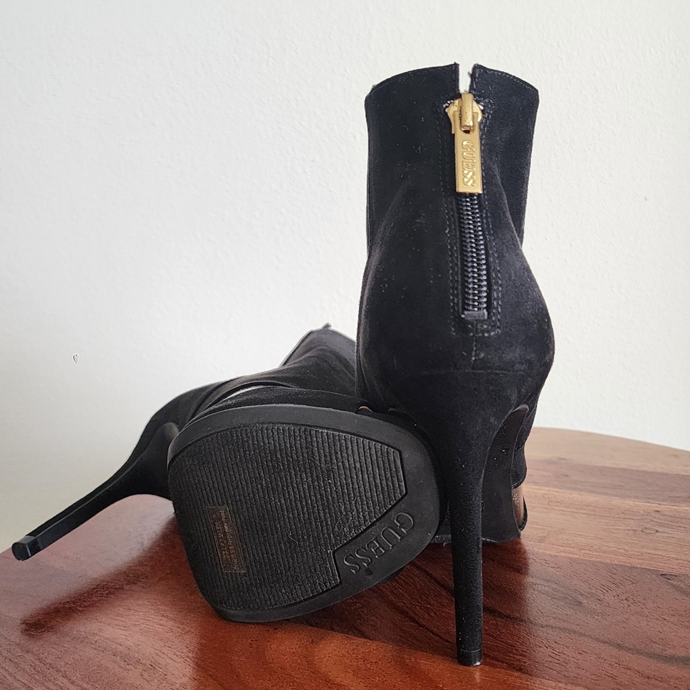 Guess Peep Toe Booties In Black Suede And Clear PVC Size 7.5 - Picture 8 of 11